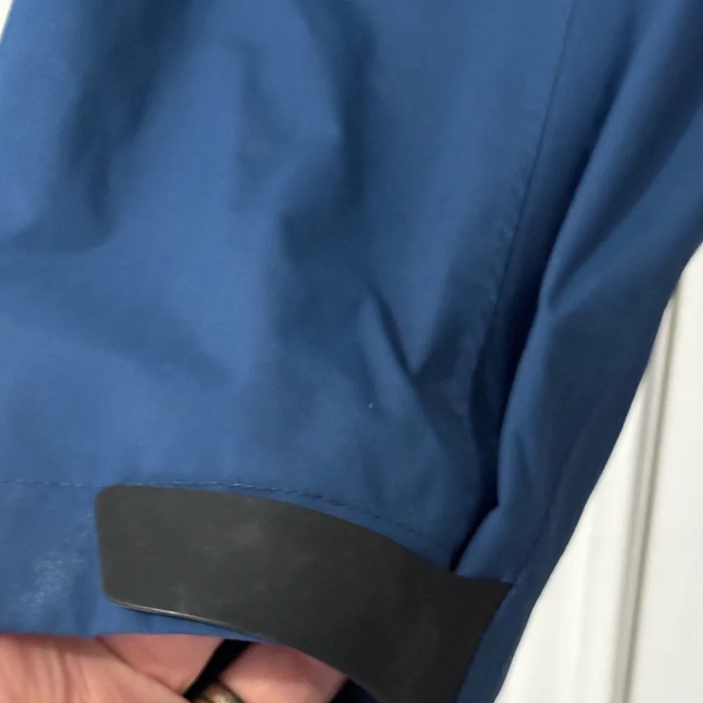 The North Face Men's Classic Blue HyVent Raincoat